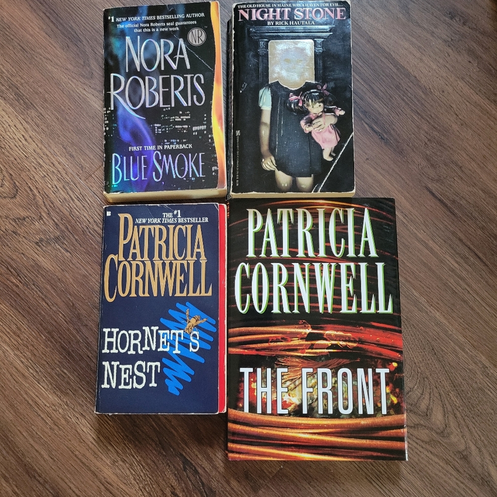 💚💚3 Listings for $15💚💚 Bundle of 4 thriller books